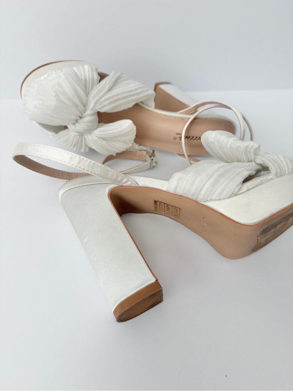 Bridal Open Toe Bow Platform Heels - Picture 11 of 14